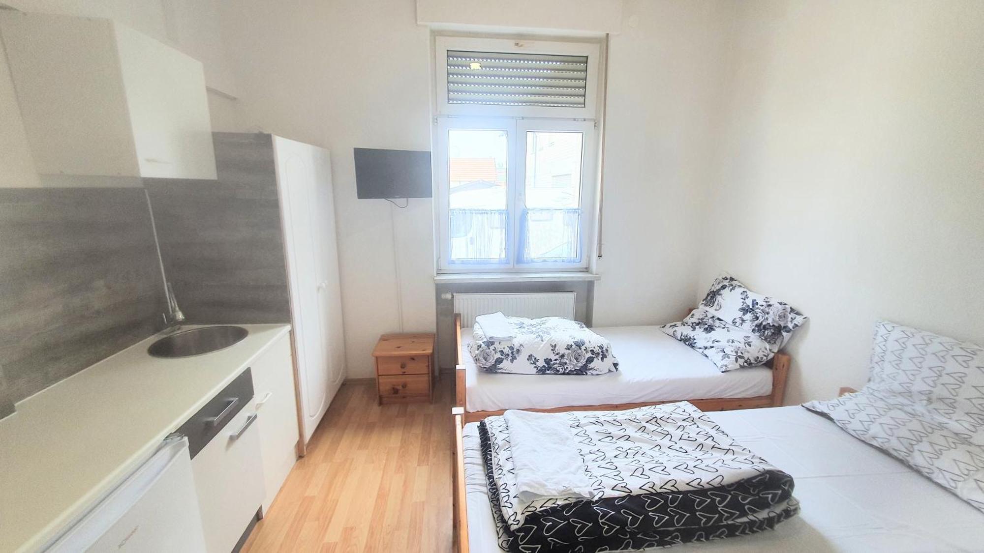 Fmi 9 Accommodation Raunheim Δωμάτιο φωτογραφία