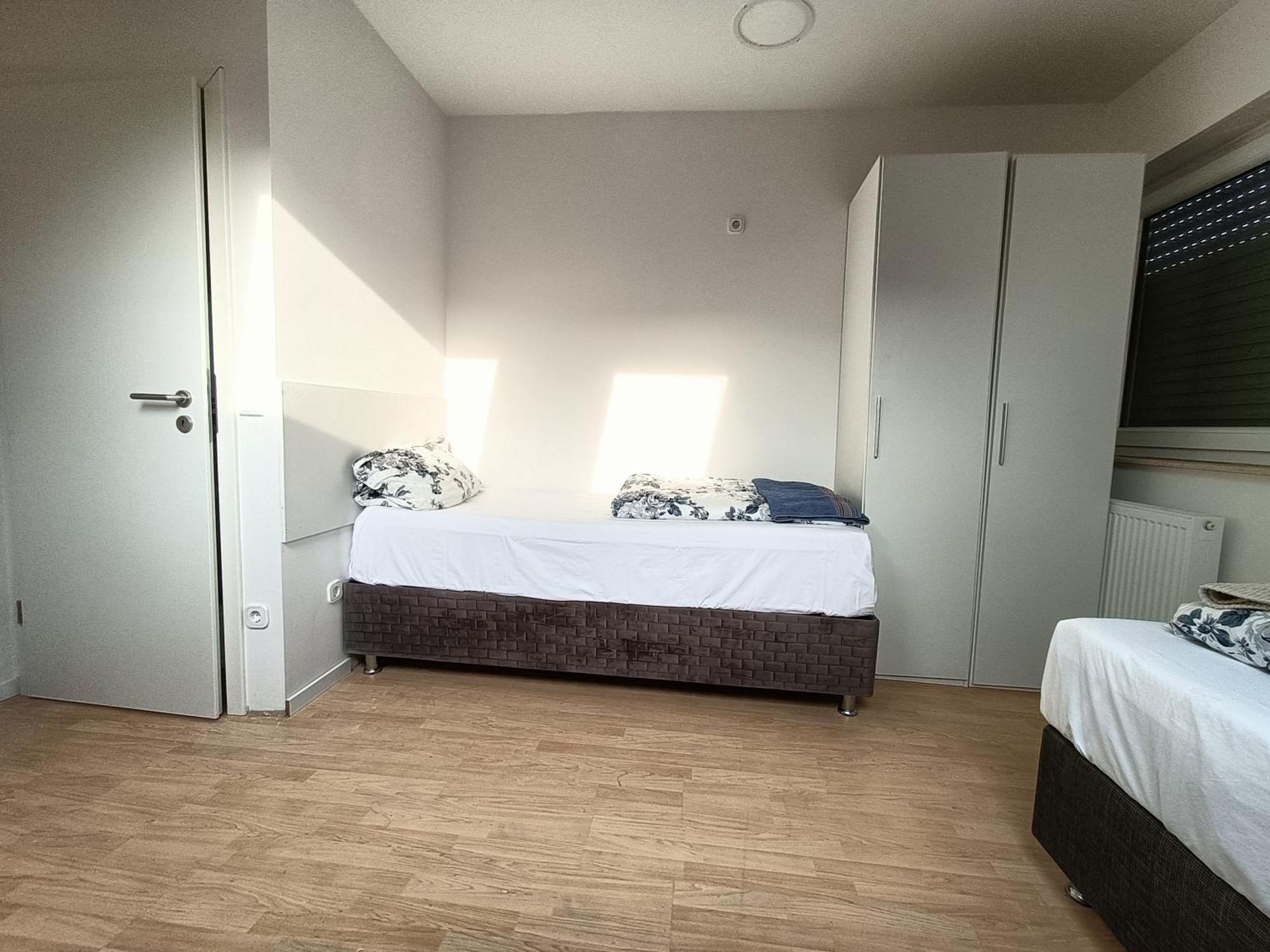 Fmi 9 Accommodation Raunheim Δωμάτιο φωτογραφία