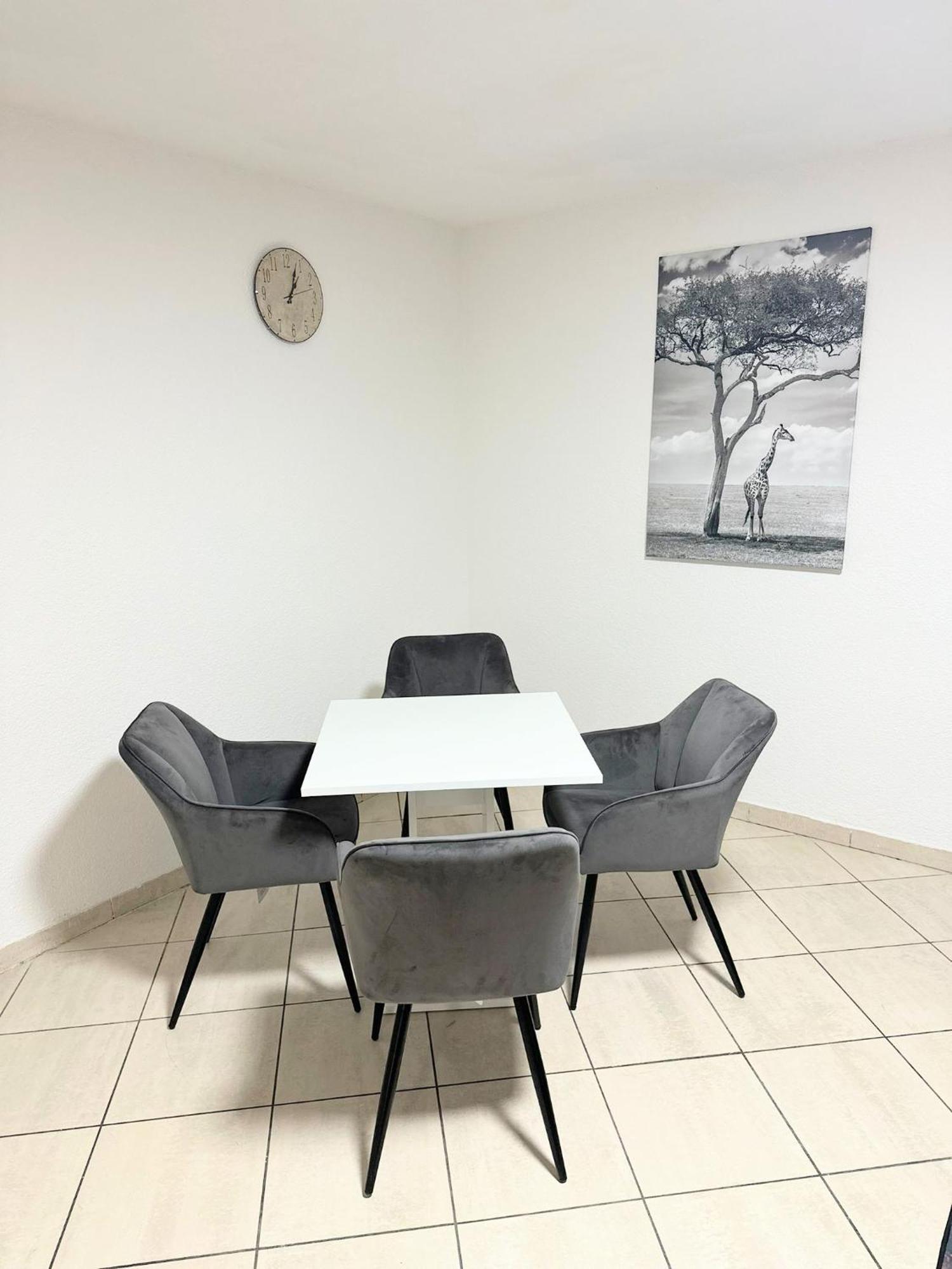 Fmi 9 Accommodation Raunheim Δωμάτιο φωτογραφία