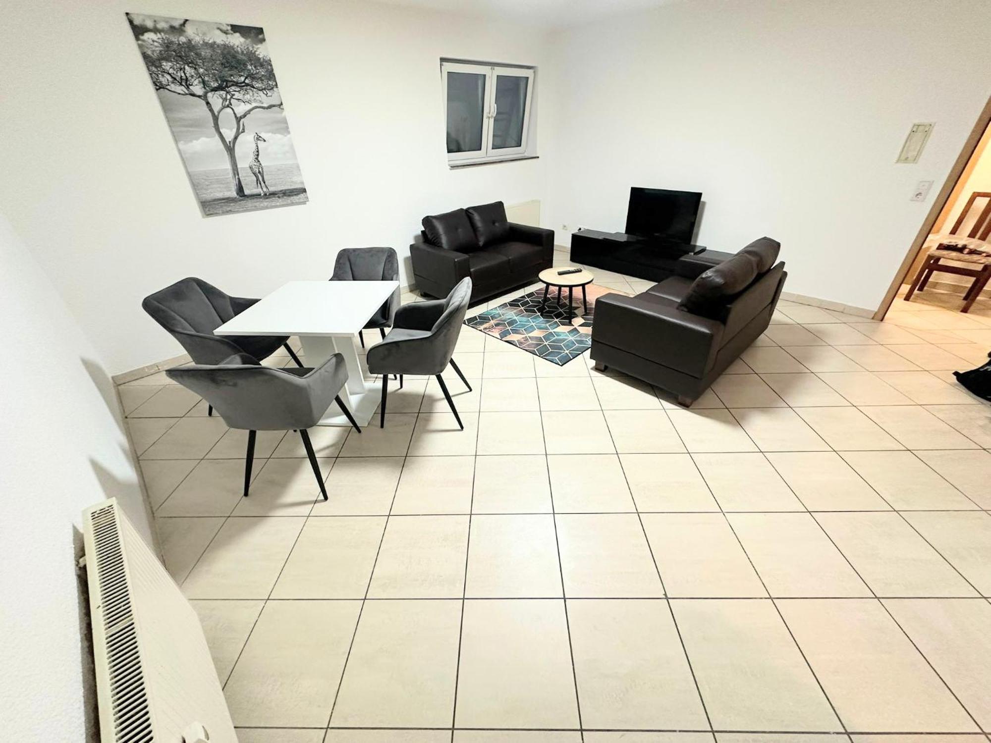 Fmi 9 Accommodation Raunheim Δωμάτιο φωτογραφία